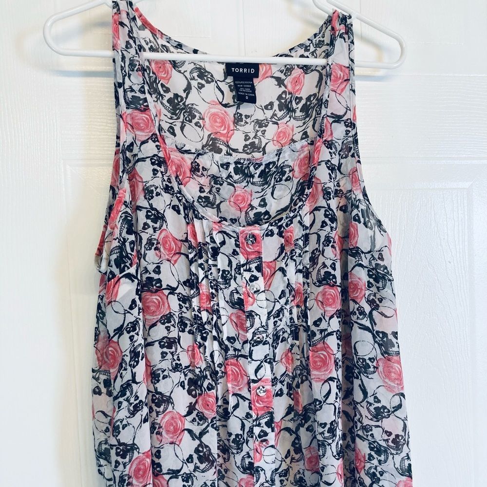 Torrid Skulls Roses Chiffon Sheer Sleeveless Tank Top Size 0 0X 12 Large White